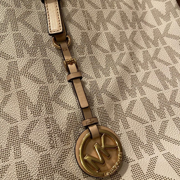 Michael Kors large tote - Picture 6 of 6
